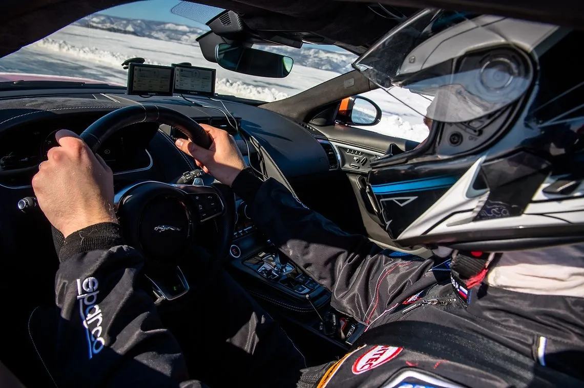 Continental на льду озера Байкал. 18 РЕКОРДОВ СКОРОСТИ НА ЛЬДУ БАЙКАЛА ОТ CONTINENTAL.