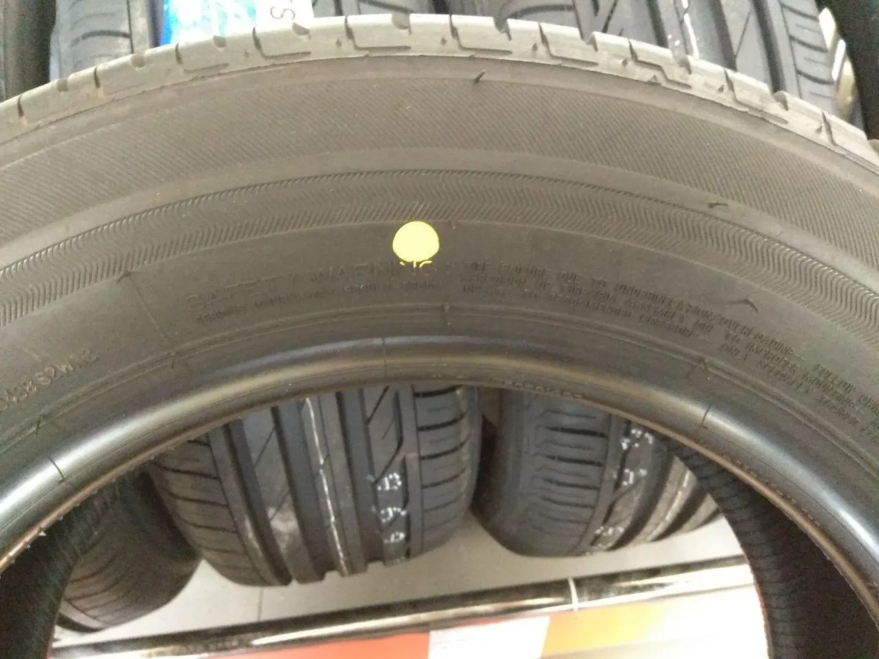 Цветовая маркировка боковин шин Цветовая маркировка боковин шин